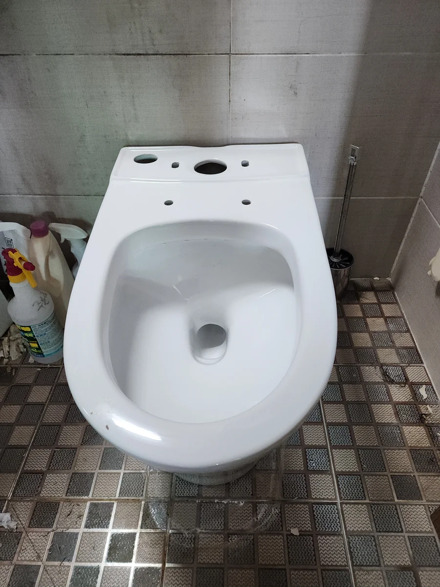 물새는변기 시공 사진